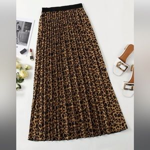 Leopard Pleated Maxi Skirt